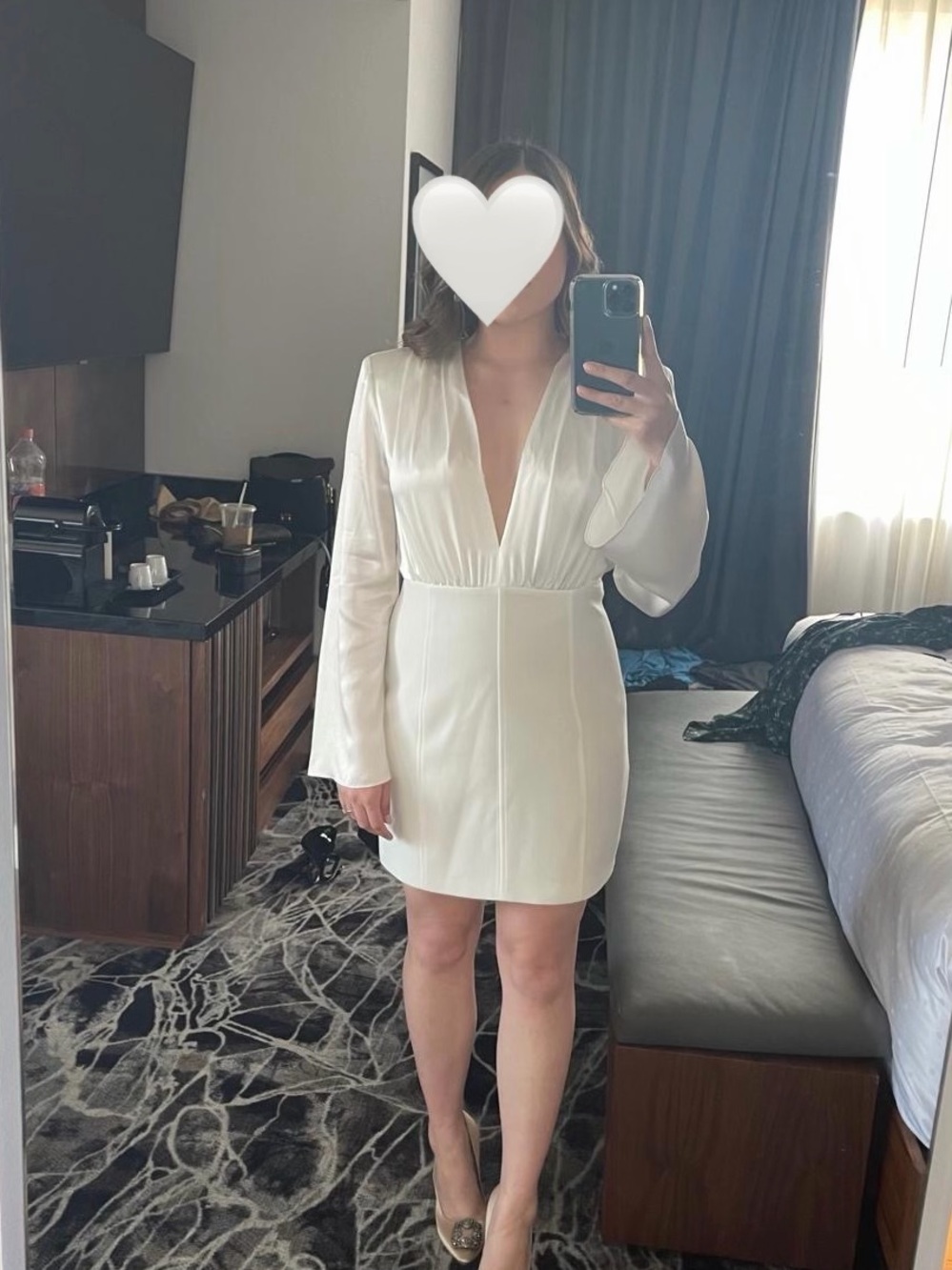 BRIDAL Cinq à Sept Ivory Mini Dress – Altered to Size 6 – Worn Once